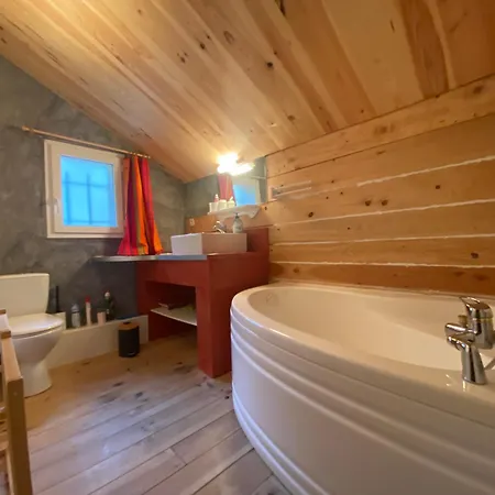 Vue Chalet Miremont (Puy-de-Dome)